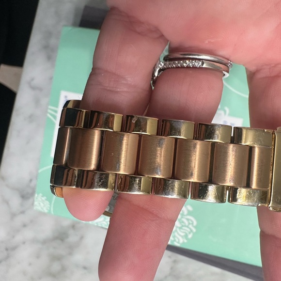 Michael Kors world map watch - Picture 5 of 7